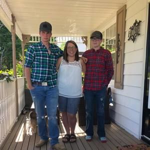 Meet your Posher, Shawna